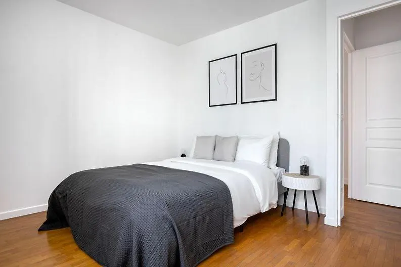 Magnificent Studio2Checkprofile Parigi 0*,  Francia
