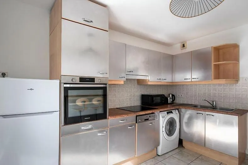 Magnificent Studio2Checkprofile Parigi 0*,